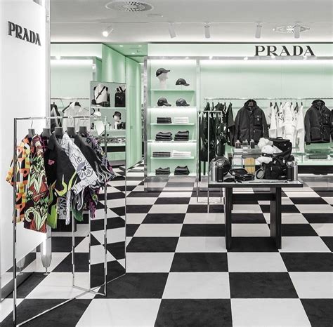 Prada Berlin Kadewe Men’s